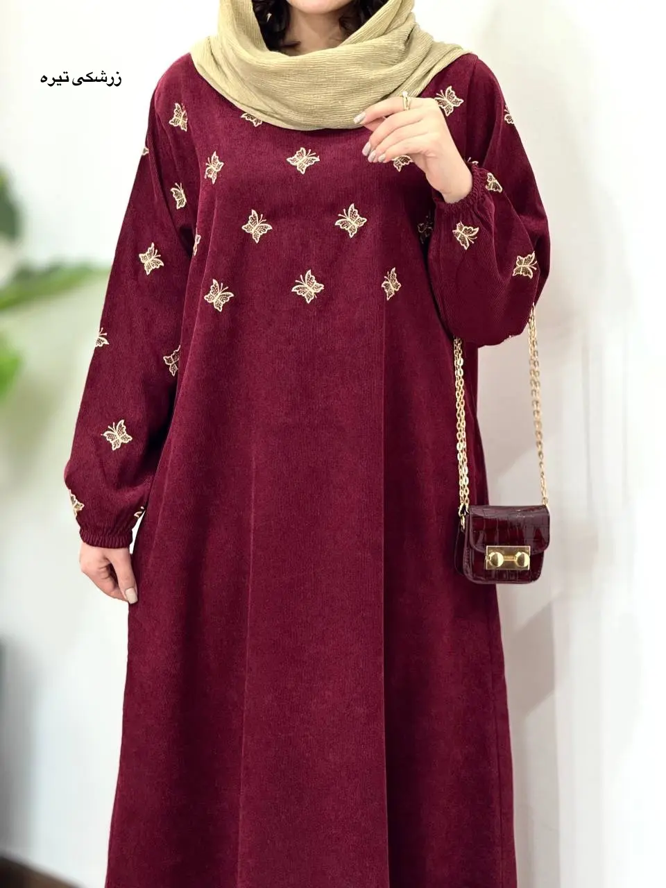 پیراهن مانتویی گلدوزی پری